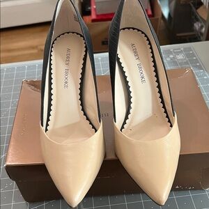 Audrey Brooke Two-Tone Women's Heels